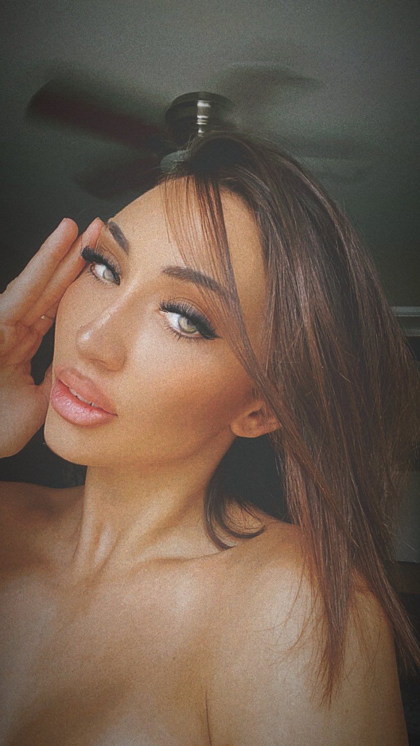 Blaire Johnson photo