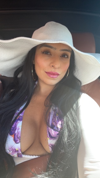 Goddess Sandra photo