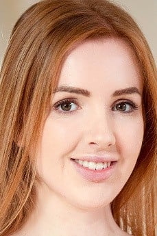 Scarlett Jones photo