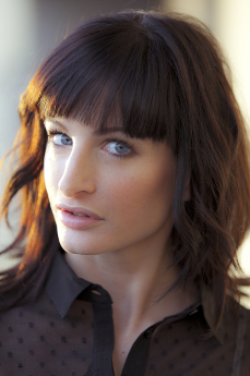 Ava Courcelles photo