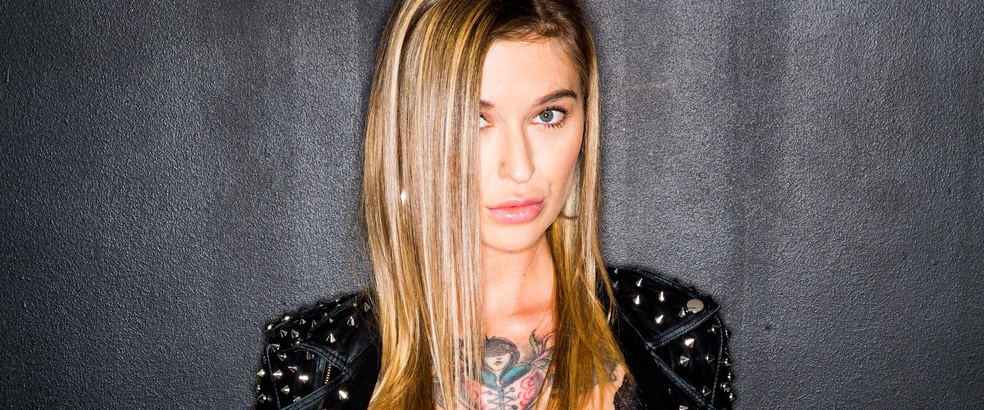 Kleio Valentien photo