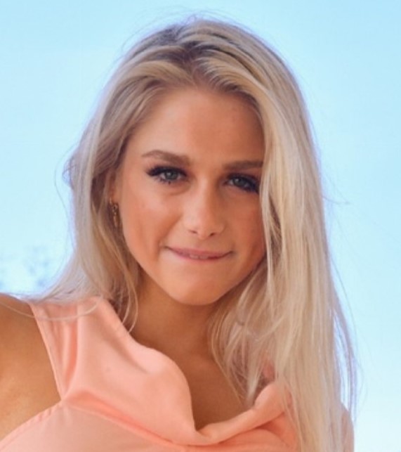 Scarlett Hampton photo