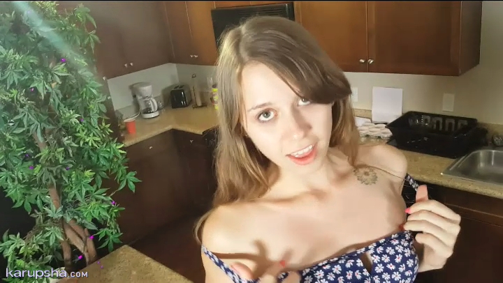 Zoey Laine Solo 4