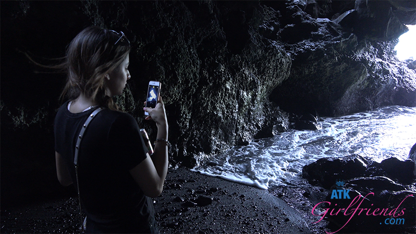 It's Time to Explore the Island with Nina North