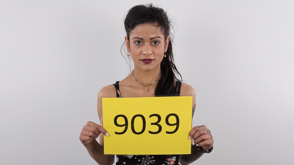 Sandra (9039)