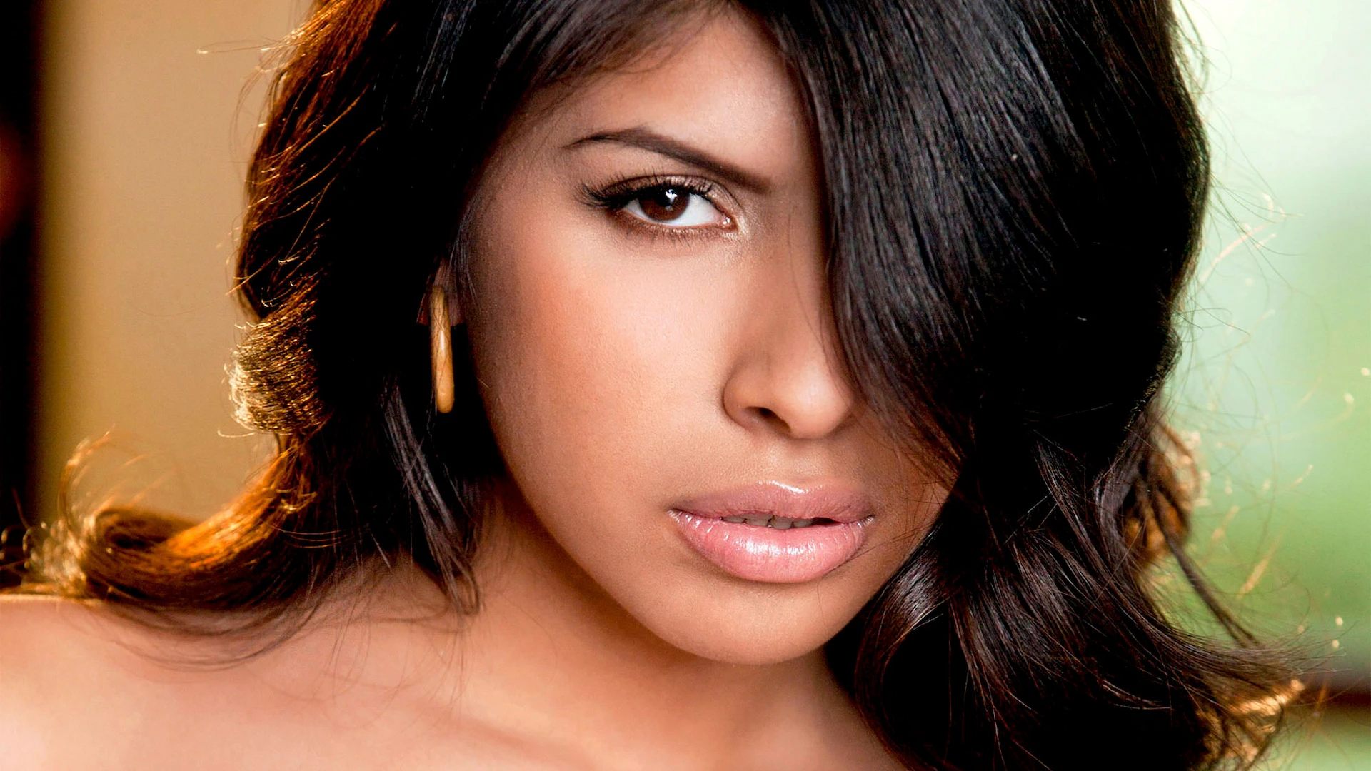 Mmm Layla