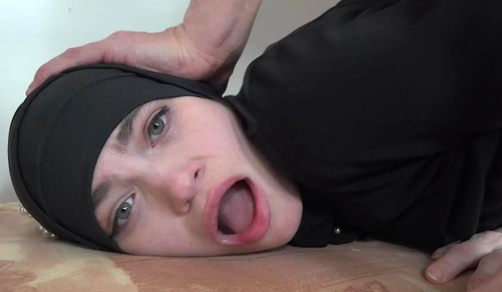 Guy fucks his hijab wife because he is horny