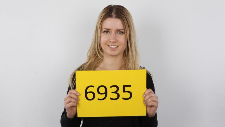 Lenka (6935)