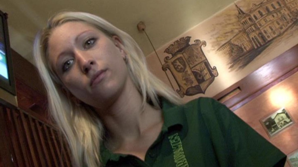 Squirting waitress