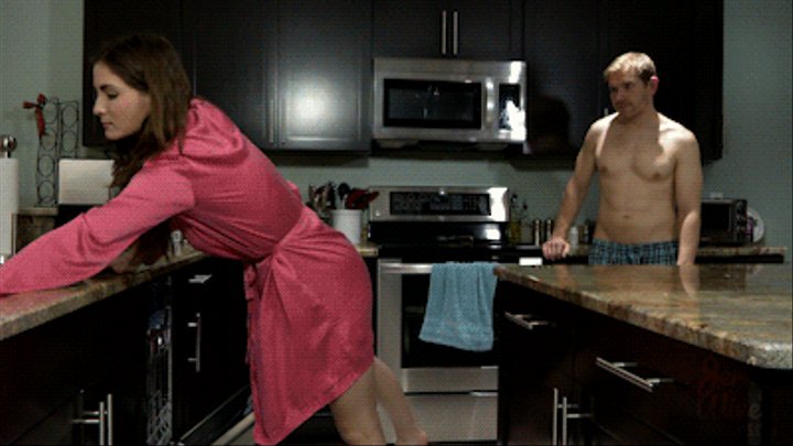 Step-Mom I want to fuck your Thighs