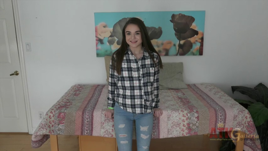 Megan Marx in Masturbation