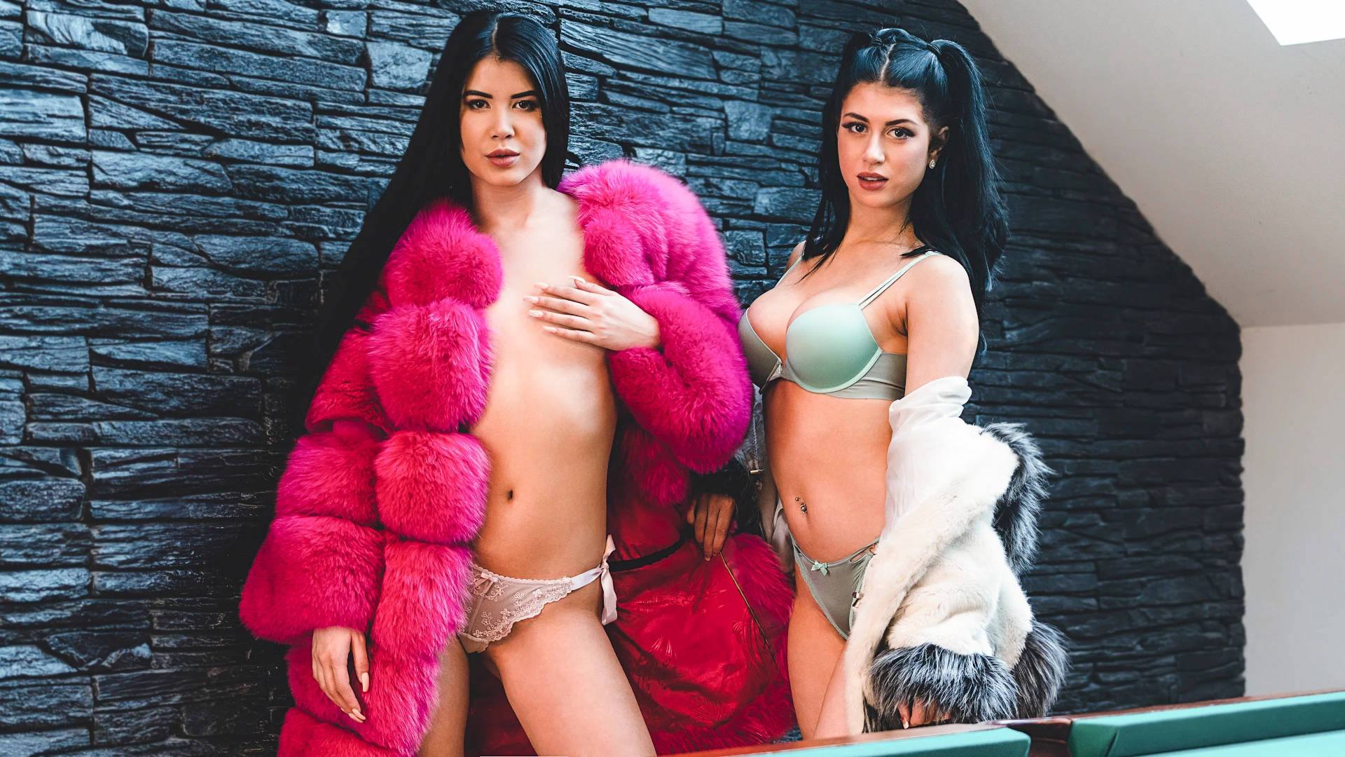 Pretty girlfriends welcome home sex