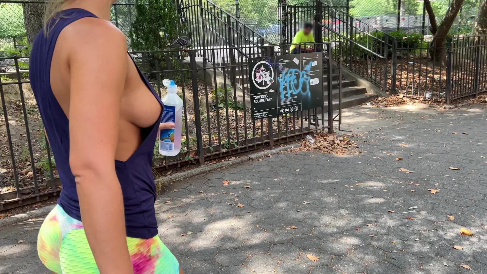 Rate my Sideboob