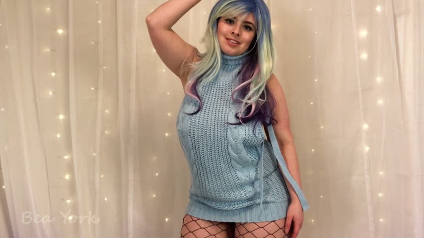 Adorable Girlfriend Cums for You