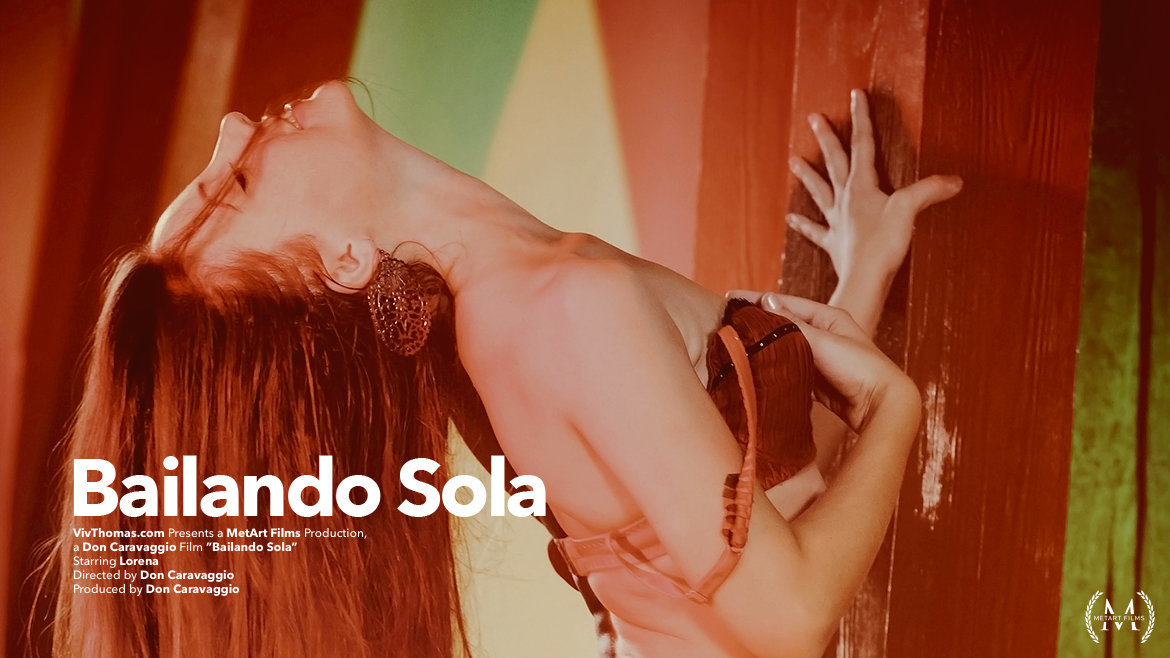 Bailando Sola
