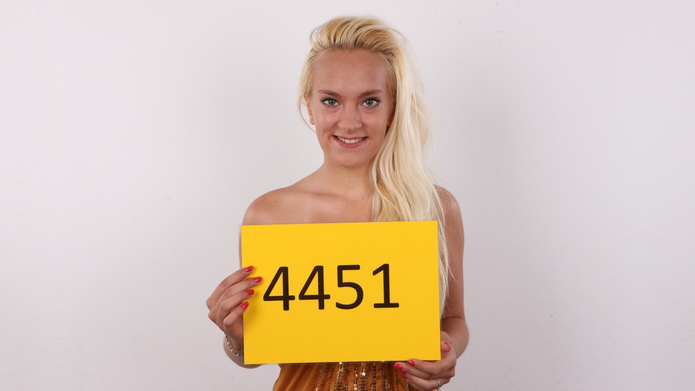 Michaela (4451)